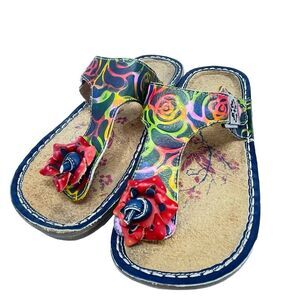 L'Artiste Spring Step Colorful Flower Slip On Wedge Sandals Aldora sz. 7